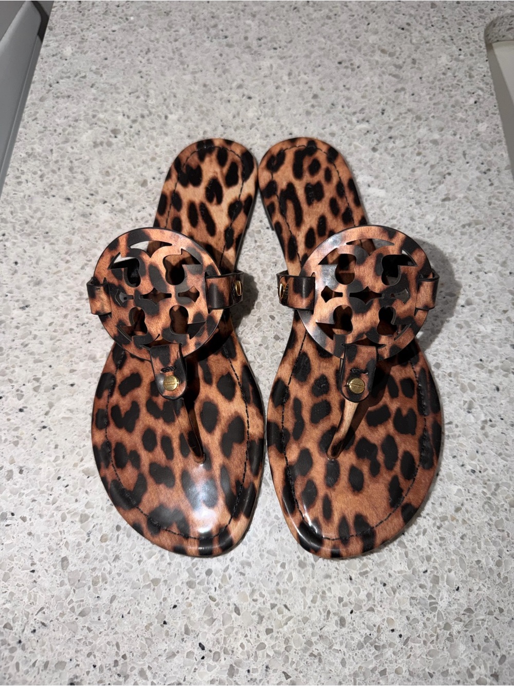 Tory Burch Leopard Print Logo Thong Sandals - Brown & Black